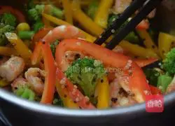 Quinoa, Shrimp and Vegetable Salad Recipe Illustration 10