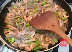 Illustration of how to make shrimp and edamame beans 10