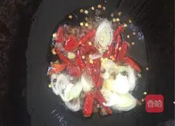 Illustration of how to make fried cauliflower with bacon 12