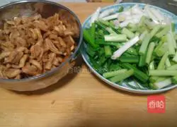 Illustration of Sichuan style twice-cooked pork 3