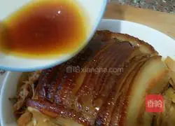 Illustration of how to make salty roasted white 20