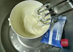 Sakura Yogurt Mousse Cake (Four Inches) Recipe Illustration 5