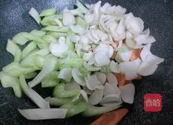 Recipe for Stir-fried Celery with Lily Prawns 11
