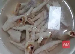 Illustration of Braised Chicken Feet 1