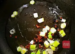 Illustration of how to make spicy crab 4