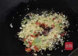 Illustration of how to make garlic roasted oysters 7