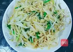 Illustration of how to eat spring pancake rolls at the beginning of spring 9