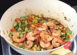 Illustration of how to make colorful shrimps 12