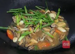 Illustration of how to make spicy fried Haihong 7