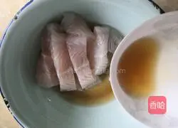 Illustration of how to make pan-fried pangasius 4