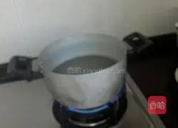 Fried tomato noodles with soy sauce and tomato sauce Practice illustration 1