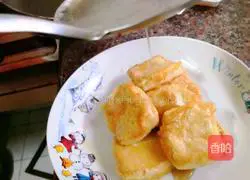 Illustration of how to make pan-fried golden tofu 11