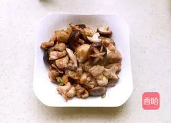 Illustration of how to make steamed chicken with mushrooms 8