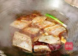 Illustration of home-cooked papaya, mushrooms and hairtail 10