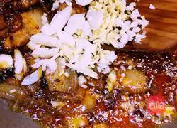 Illustration of Sichuan style twice-cooked pork with garlic sprouts 11