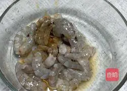 Illustration of how to make fried shrimps with bell pepper 2