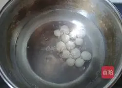 Illustration of making glutinous rice balls, milk and mung bean paste 6