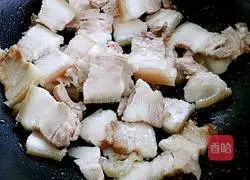 Illustration of how to make twice-cooked pork with green pepper 6