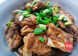 Illustration of braised lamb chops 9