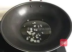 # Northeast# Pork Belly Stewed with Seaweed Buckle Recipe Illustration 6