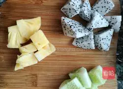 Fruit and vegetable yogurt Salad recipe illustration 2