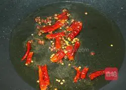 Illustration of how to make Sichuan Spicy Chicken 6