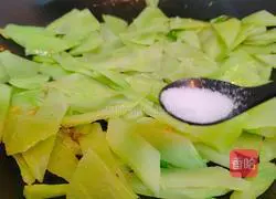 Illustration of how to make fried squid rolls with lettuce 5