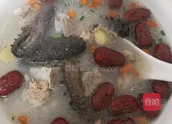 Illustration of how to cook sea cucumber, abalone and braised pork ribs 9