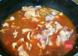 Illustration of how to cook fish in boiling water 8