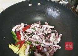 Illustration of how to make fried squid with chili pepper 6