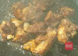 Illustration of oil-free sweet and sour pork ribs 5