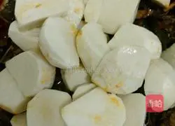 Illustration of how to make spicy pepper and taro chicken 7