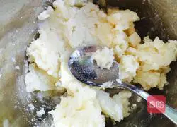 Illustration of how to make orange mashed potatoes 2