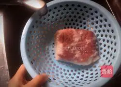 Illustration of how to make twice-cooked pork with green garlic 2