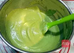 Illustration of how to make matcha mousse cake 11