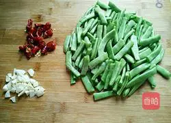 Illustration of how to make stir-fried green beans 2