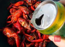 Illustration of how to make spicy crayfish 11
