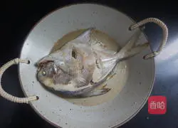 Pomfret in Tomato Sauce Illustration of how to do it 11