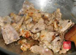 Illustration of how to make sweet and sour pork ribs 5