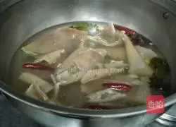 Cumin Spicy Pork Rinds Recipe Illustration 5