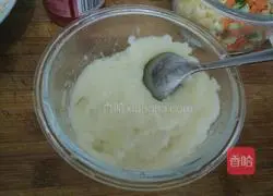 Illustration of how to make fruity mashed potatoes 5