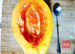 Illustration of how to make yogurt fruit salad 2