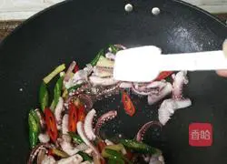 Illustration of how to make fried squid tentacles with pepper 9