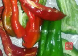 Illustration of how to cook twice-cooked pork with bamboo shoots 4