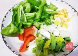 Illustration of how to make stir-fried cabbage with pork belly 4