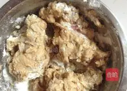 Fry Illustration of how to make chicken wing root 4