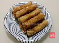 Illustration of how to make shrimp bean curd rolls 18