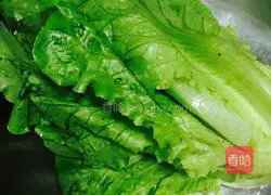 Illustration of how to make lettuce with garlic sauce and oyster sauce 1