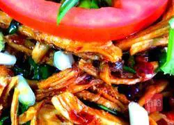 Illustration of hand-shredded red oil spicy pork shreds 10