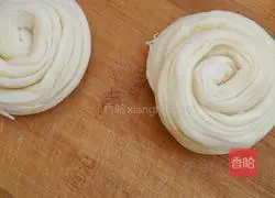 Milk Fragrant Hands Illustration of how to tear off pancakes 8